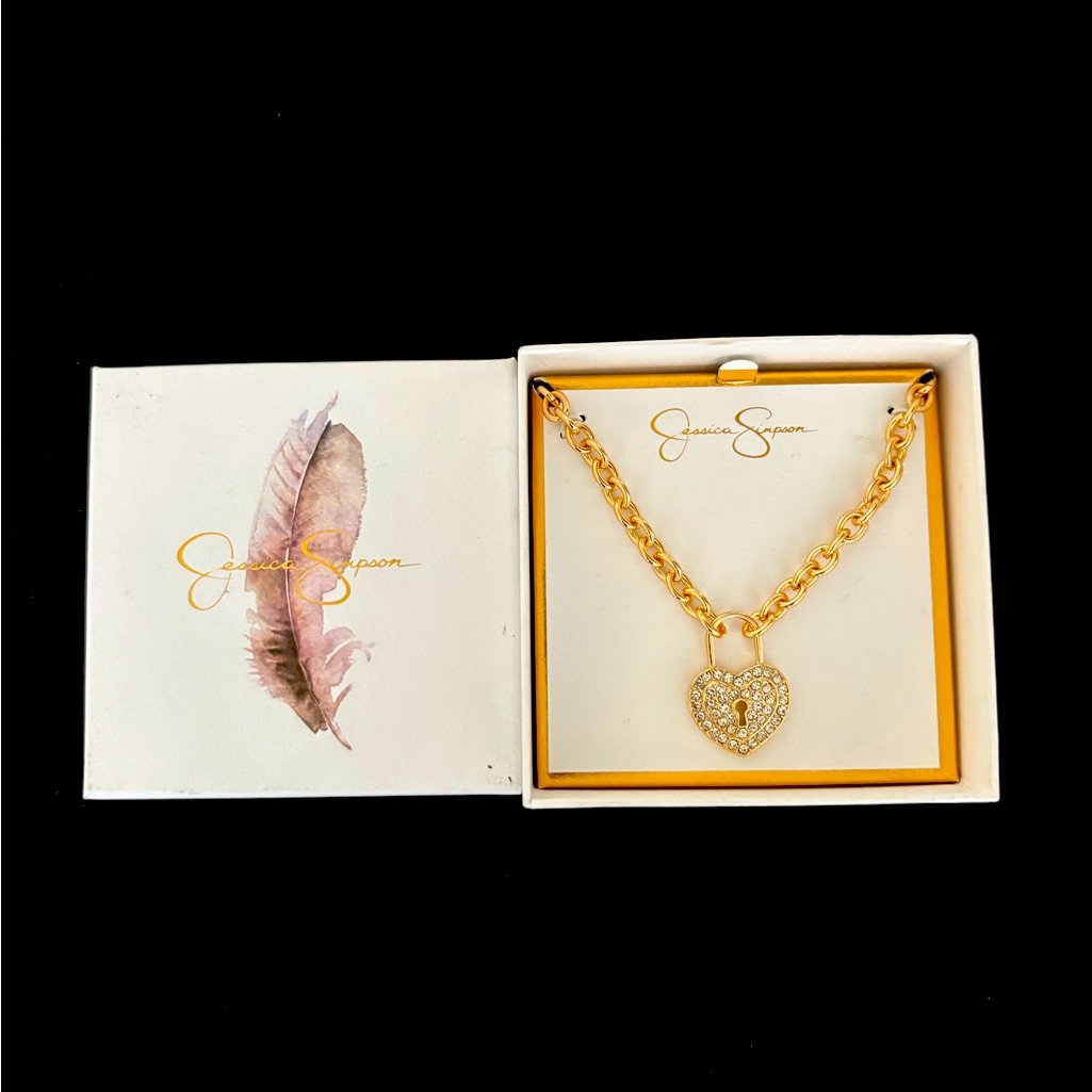 New Jessica Simpson Gold Lock Necklace 17$